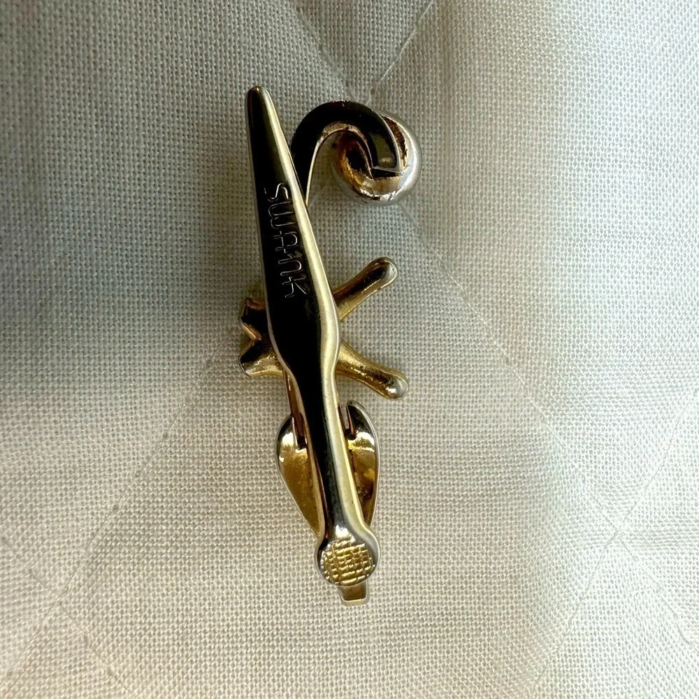 Swank  Gold Tone Lizard Tie Bar Clasp Tie Pin Tie Tack Vintage Classic